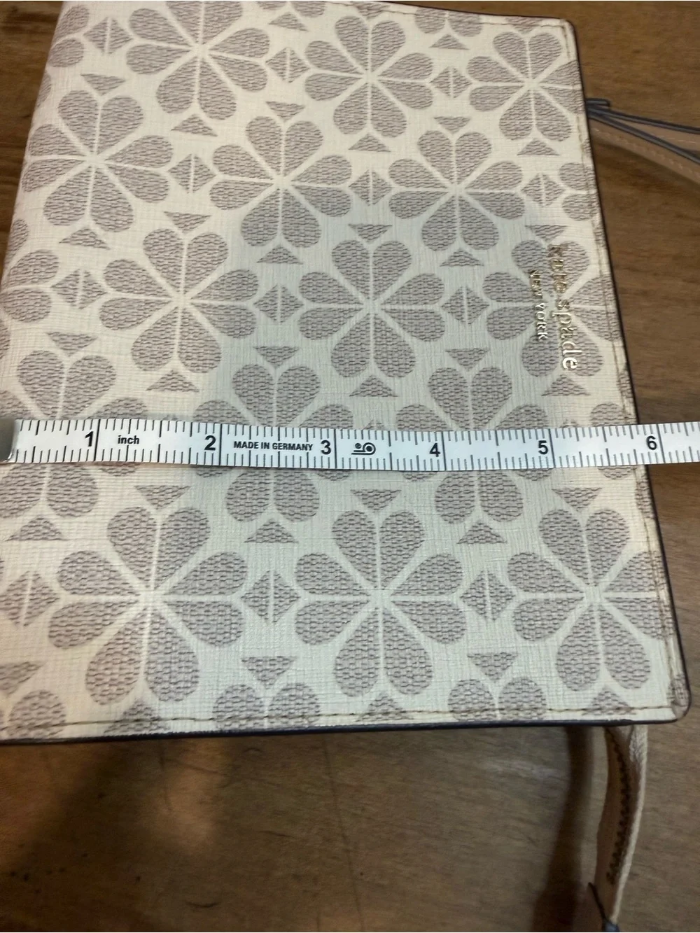 Kate Spade Floral Spade Wristlet Clutch Cream Taupe Like New